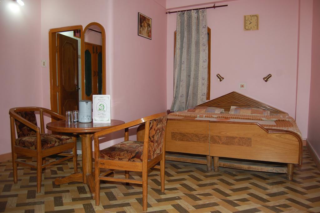 Hotel Ashish Inn Kandāghāt Pokój zdjęcie
