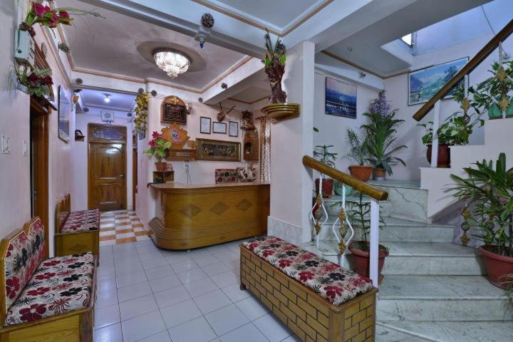 Hotel Ashish Inn Kandāghāt Zewnętrze zdjęcie
