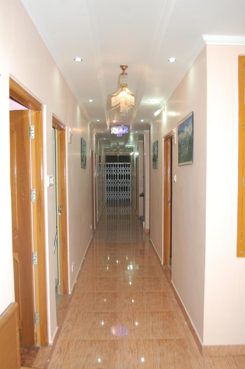 Hotel Ashish Inn Kandāghāt Zewnętrze zdjęcie