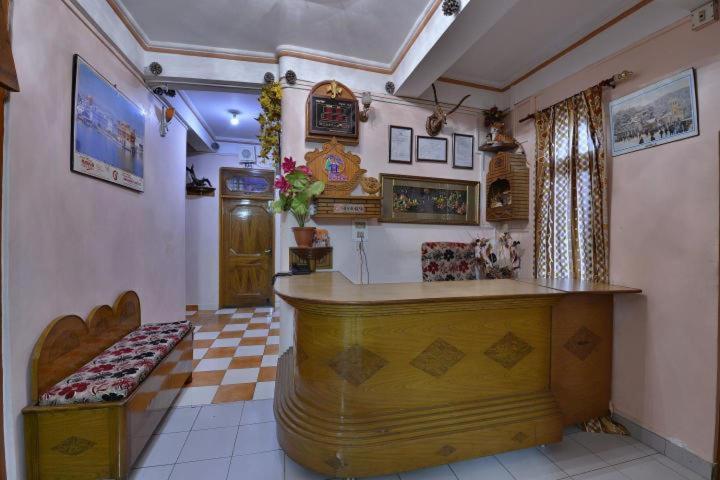 Hotel Ashish Inn Kandāghāt Zewnętrze zdjęcie